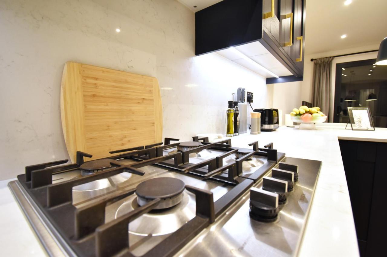 Stunning 3 Bed Apartment London Exterior photo